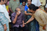 Celebs Pay Homage to Vijaya Nirmala Photos